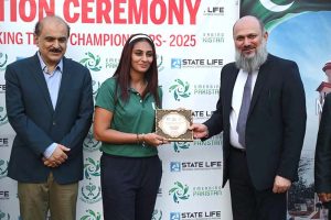 Federal Minister for Commerce Jam Kamal Khan distributes prizes and souvenirs during the ceremony of the 1st Emerging Pakistan National Ranking Tennis Championship 2025, organized by the Pakistan Tennis Federation at the PTF Tennis Complex