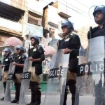 Commissioner, RPO Dera visit police command centre to review Muharram security