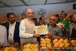 Amb. Tirmizi, Consul Gen. Muhammad attend Khorkafan Mango Festival