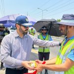 Top Police brass visits checkpoints, lauds dedication of on-duty officers
