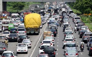 A view of a massive traffic jam on the Expressway in the Federal Capital, causing long delays for commuters