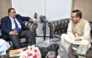 Managing Director Associated Press of Pakistan (APP) Muhammad Asim Khichi exchanging views with High Commissioner of Bangladesh to Pakistan, Iqbal Hussain Khan at APP Headquarters.