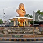 A beautiful view of the statue of former Prime Minister Shaheed Mohtarma Benazir Bhutto at Democracy Square