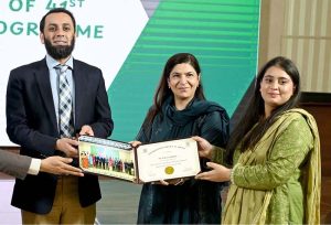 ISLAMABAD: July 17 – Federal Minister for Information and Broadcasting, Atta Tarar distributes certificates to the participants at the Passing out ceremony of 41st Specialized Training Programme at ISA.