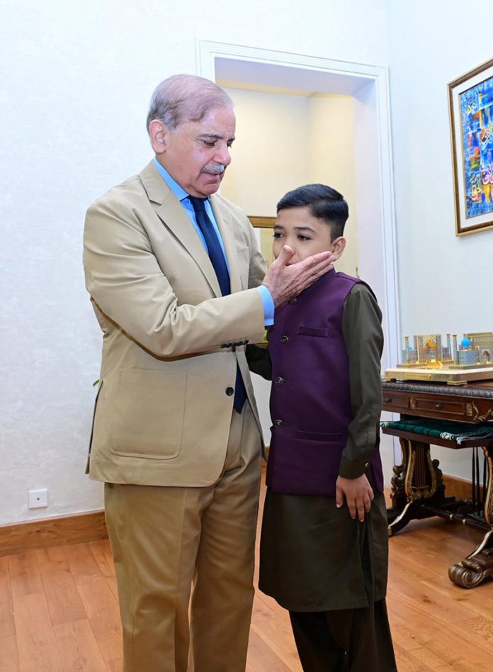 Content creator Talha Ahmad met Prime Minister Muhammad Shehbaz Sharif