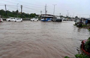 IJP Road submerged in water due to heavy rain experienced in the twin cities.