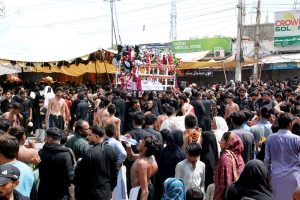 Allama Shah Mardar Alvi addressing to Shahadat Conference at Lungar Husaini Imambargaha on the occasion of Aashura