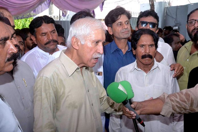 Federal Minister for Investment Board Qasier Ahmad Sheikh talking to media persons regarding Youm e Ashura on 10th Muharram at his residence