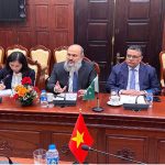 Federal Minister for Commerce Jam Kamal Khan meets Dr. Hoang Trung, Deputy Governor of the State Bank of Vietnam, in Hanoi. Discussions held on renewing bilateral banking cooperation, promoting cross-border investment, and advancing digital financial systems