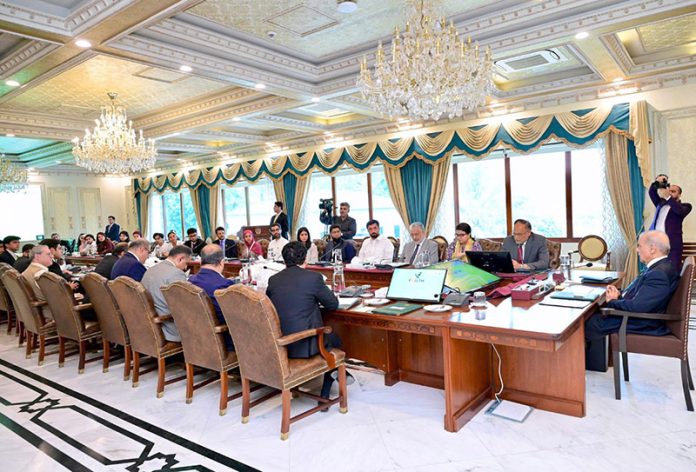 A delegation of overseas Pakistani students selected for URAAN Pakistan Summer Scholars Internship met with Prime Minister Muhammad Shehbaz Sharif