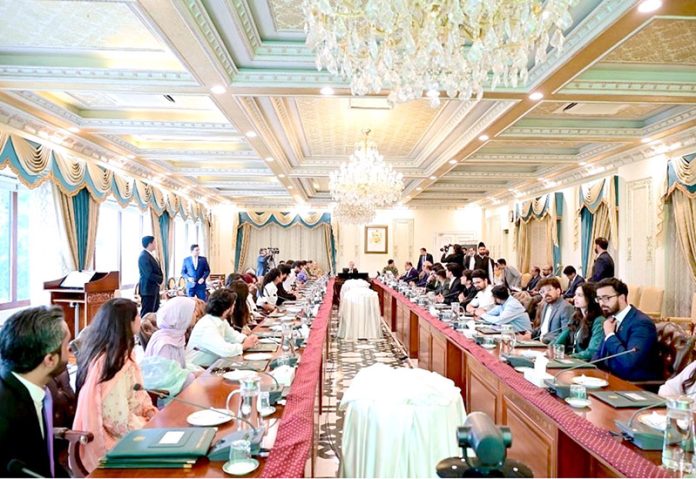 A delegation of overseas Pakistani students selected for URAAN Pakistan Summer Scholars Internship met with Prime Minister Muhammad Shehbaz Sharif