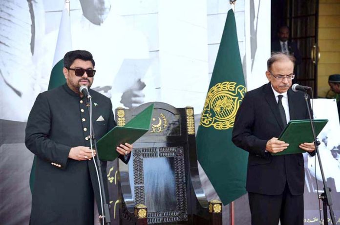 Sindh Governor Muhammad Kamran Khan Tessori administers the oath of office to Justice Muhammad Junaid Ghaffar as Chief Justice of the Sindh High Court at Governor House, the historic venue where Quaid-e-Azam Muhammad Ali Jinnah took oath as Governor General