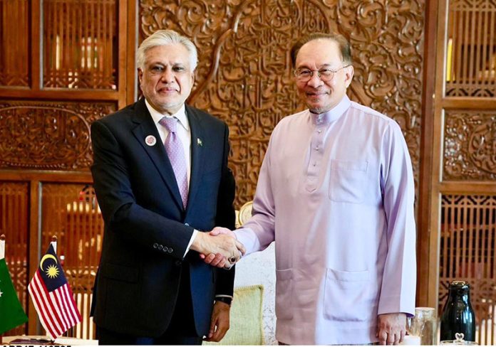 Deputy Prime Minister and Foreign Minister, Senator Mohammad Ishaq Dar, calls on Dato’ Seri Anwar Ibrahim, Prime Minister of Malaysia