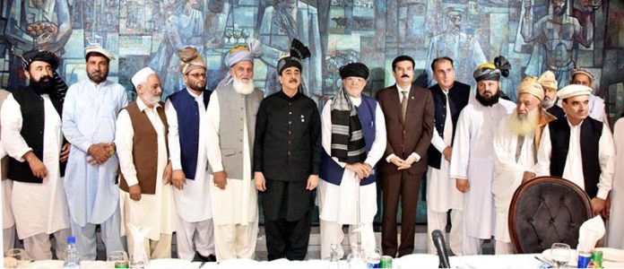 Chairman Senate Syed Yousuf Raza Gilani in a group photo with members of the Tribal Jirga from the merged districts (formerly FATA), led by Khyber Pakhtunkhwa Governor Faisal Karim Kundi, at Parliament House in the Federal Capital
