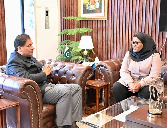 The High Commissioner of the Republic of Rwanda to Pakistan, Fatou Harerimana calls on the Chairman Capital Development Authority (CDA) and Chief Commissioner Islamabad, Muhammad Ali Randhawa at CDA Headquarters