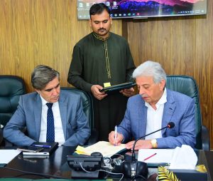 Federal Minister for National Food Security and Research, Rana Tanveer Hussain, chairs a high-level meeting on the revival of the cotton sector at the Ministry