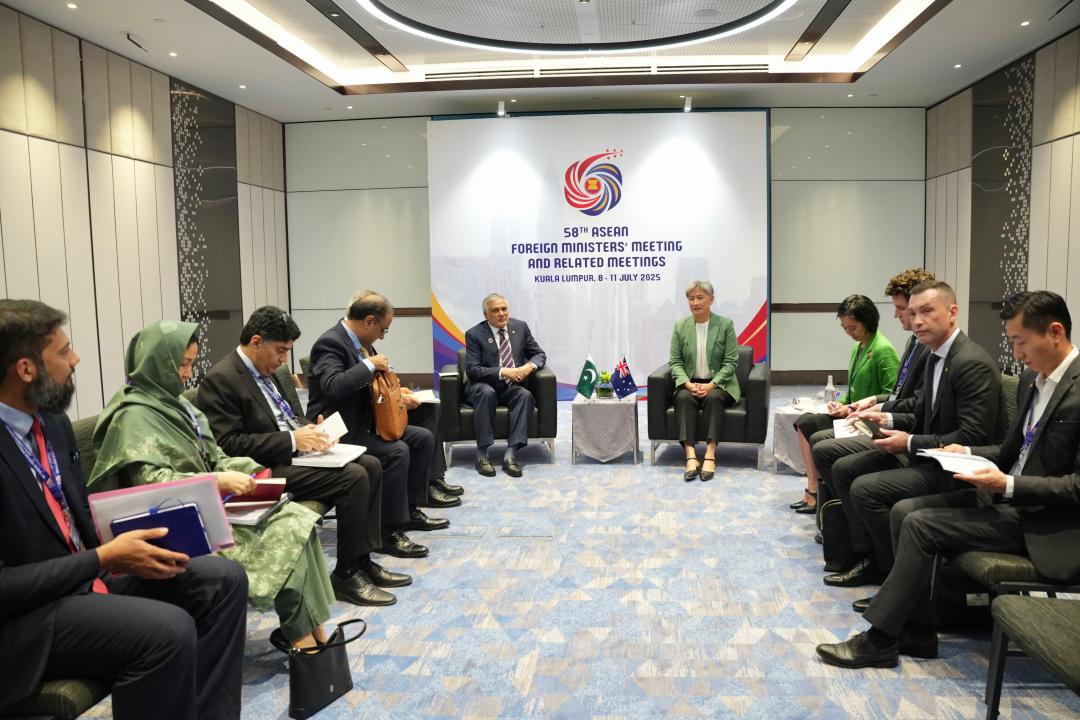 Dar meets Australian counterpart; vows to promote trade, education ties