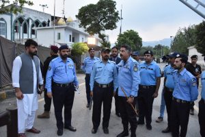 IG Rizvi reviews Muharram security; 3,000 cameras monitoring processions