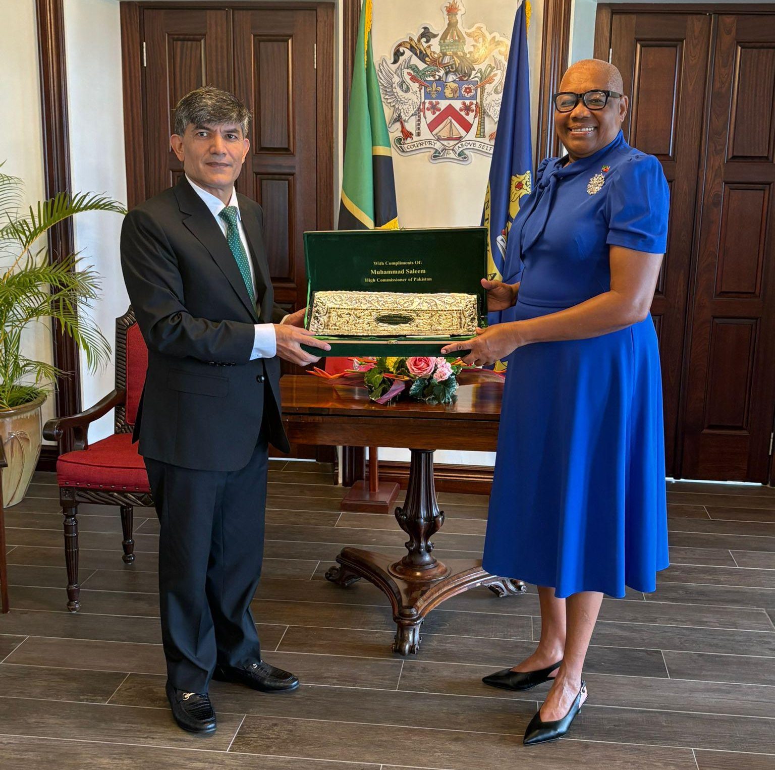 Pakistan's first envoy to St. Kitts, Nevis presents credentials to governor general