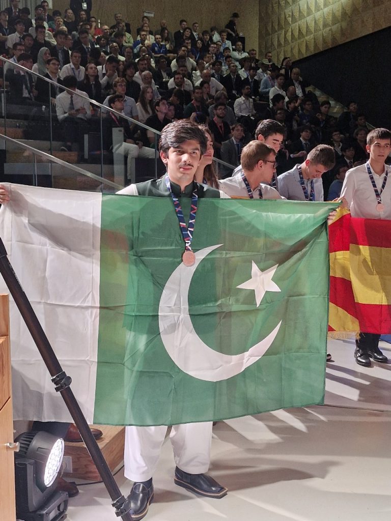 Pakistan wins bronze medal at International Physics Olympiad 2025
