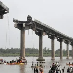 Nine dead in west India's bridge collapse