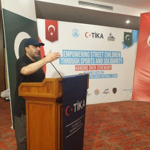 Turkiye champions Pakistan’s street children footballers ahead of Norway Cup 2025: TIKA hands over official team kit