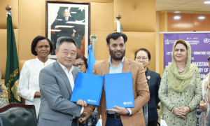 Pakistan, WHO sign agreement for free Children cancer medicines