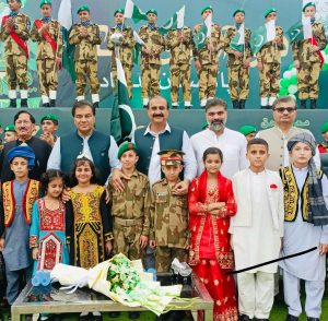 CDA Chairman visits Pakistan Sweet Home, highlights unity, sacrifice on Independence Day