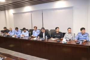 IG Rizvi reviews law & order, directs officers to improve patrolling, service delivery