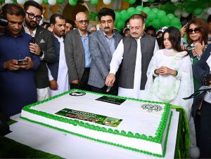Sindh Information and Transport Minister Sharjeel Inam Memon and Minister for Culture and Tourism Syed Zulfikar Shah cutting ribbon to inaugurate Special Azadi Train from Karachi to Tharparkar