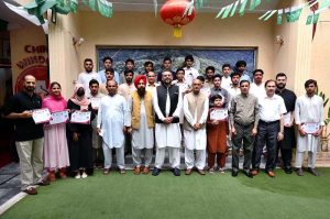 Provincial Finance Advisor Muzammil Aslam, Iranian Consul General Ali Banfshah Khwa, MPA Baba Ji Gurpal Singh, Former World Squash Champion Qamar Zaman and Bishop Ernest Jacob in a group photo with officials and others participants during ceremony in connection with Independence Day celebrations at China Window