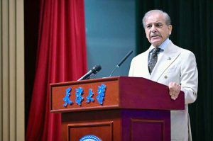 Prime Minister Muhammad Shehbaz Sharif addresses the faculty and students of Tianjin University