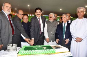 Sindh Chief Minister Syed Murad Ali Shah, along with Minister Saeed Ghani and KCCI office bearers, inaugurates the ‘My Karachi – Oasis of Harmony Exhibition 2025’.