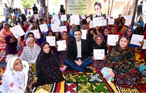 Chairman Pakistan People’s Party, Bilawal Bhutto Zardari along with Central President of Pakistan People’s Party Women's Wing, MPA Faryal Talpur meeting with people during his visit to the newly constructed houses being built under Sindh Peoples Housing for flood victims at Khair Muhammad Brohi Village near Ratodero