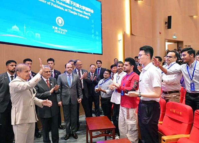Prime Minister Muhammad Shehbaz Sharif interacts with the students of Tianjin University