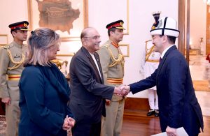 Ambassador-designate of the Kyrgyz Republic, Mr. Kylychbek Sultan, presenting his credentials to President Asif Ali Zardari at Aiwan-e-Sadr.