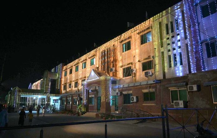 Decorating Sargodha Arts Council building with colourful lights signifies its participation in national celebration and fosters a sense of shared pride and unity with the theme of “Maarka-e-Haq” (Struggle for Right) profoundly resonant for Pakistan’s Independence Day