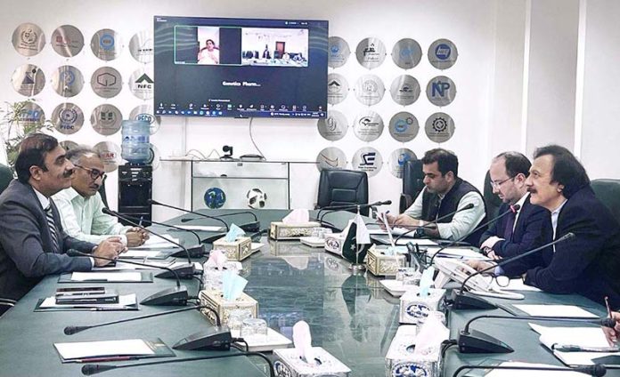Special Assistant to the Prime Minister Haroon Akhtar Khan holds a high-level meeting with DRAP at the Ministry of Industries and Production