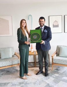Danyal Chaudhry, Parliamentary Secretary for Information and Broadcasting presenting a souvenir to Ms. Jane Marriott