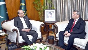 The Ambassador of Azerbaijan to Pakistan, Khazar Farhadov, calls on President Asif Ali Zardari, at Awan-e- Sadr