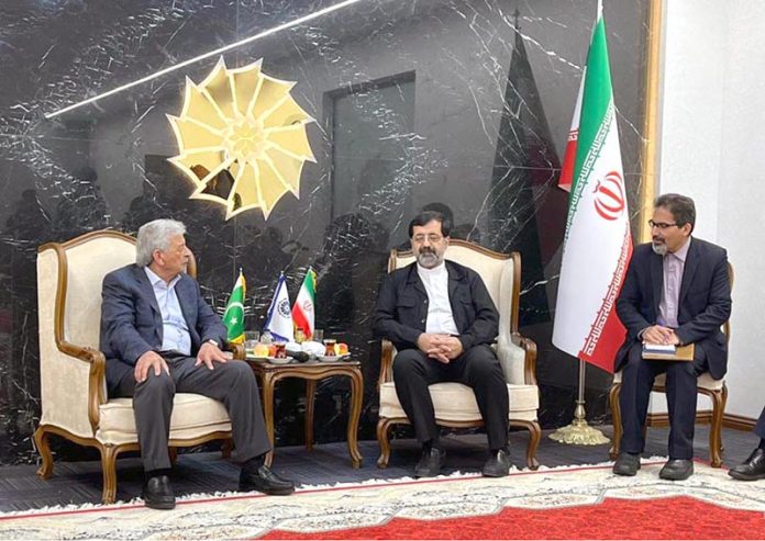 Federal Minister for National Food Security & Research, Rana Tanveer Hussain, meeting Governor of Qom Province, Mr. Akbar Behnamjou, at the Governor’s Office