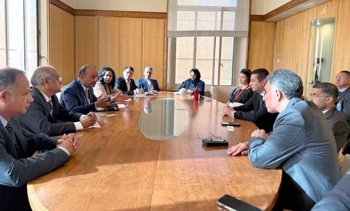 Federal Minister for Climate Change and Environmental Coordination, Dr. Musadik Malik, held an interactive briefing and detailed exchange of views with delegations from Saudi Arabia, Qatar, the United Arab Emirates, Kazakhstan, Iran, Azerbaijan, Algeria, and Kuwait