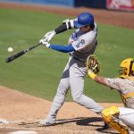 Baseball: Ohtani hits 45th homer, Yamamoto earns win as Dodgers beat Padres
