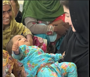 CM visits flood relief camp in Kasur, meets women, children