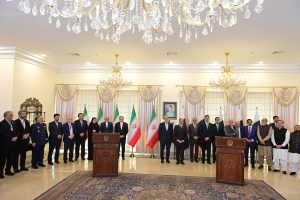 Pakistan, Iran keen to boost bilateral trade volume to $10bn: PM 