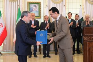 Pakistan, Iran keen to boost bilateral trade volume to $10bn: PM 