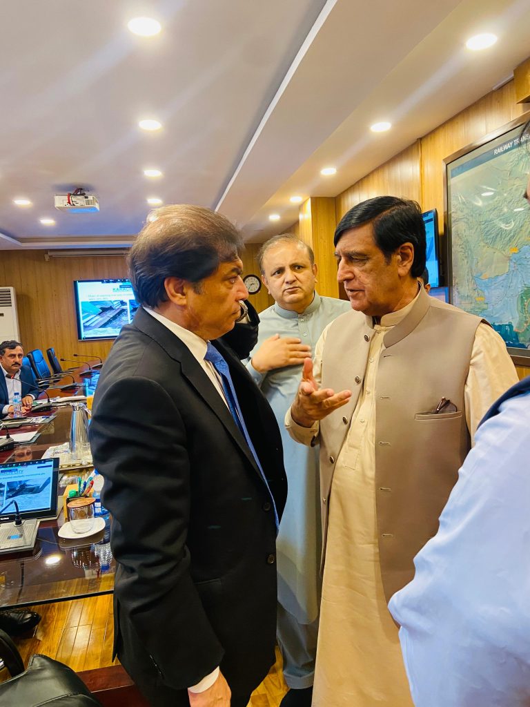 Parliamentary Secretary meets Hanif Abbasi, discuss restoration of Shakargarh Railway Service