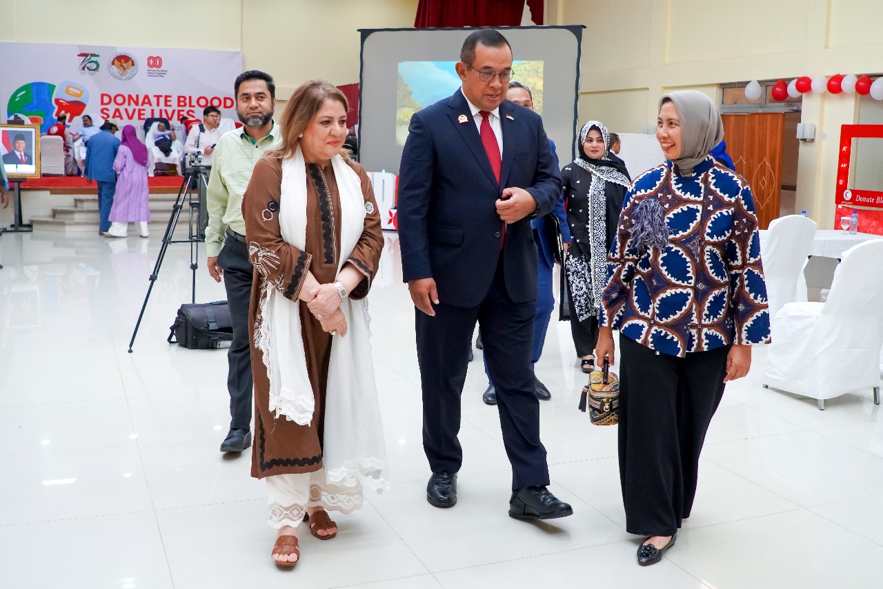 Indonesian embassy,PRCS jointly organizes blood donation drive on 80th Independence Celebration