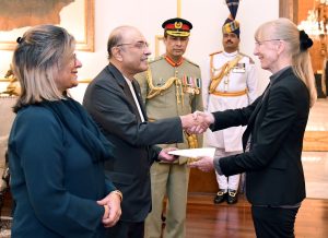 Envoys of five countries present credentials to President Zardari