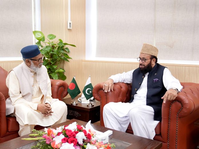 A high-level Bangladeshi delegation led by Bangladesh's Advisor to the President of Religious Affairs A.F.M Khalid Hussain calls on Federal Minister for Religious Affairs and Inter-Faith Harmony Sardar Muhammad Yousaf